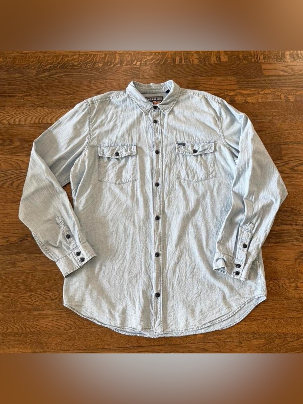 gap chambray double pocket button up